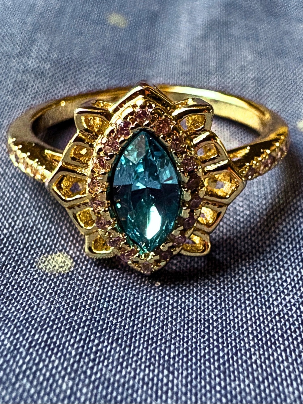 GLAM COCKTAIL RING Fashion Ring Aqua Blue Green Marquis Cut Goldtone Coastal SZ8